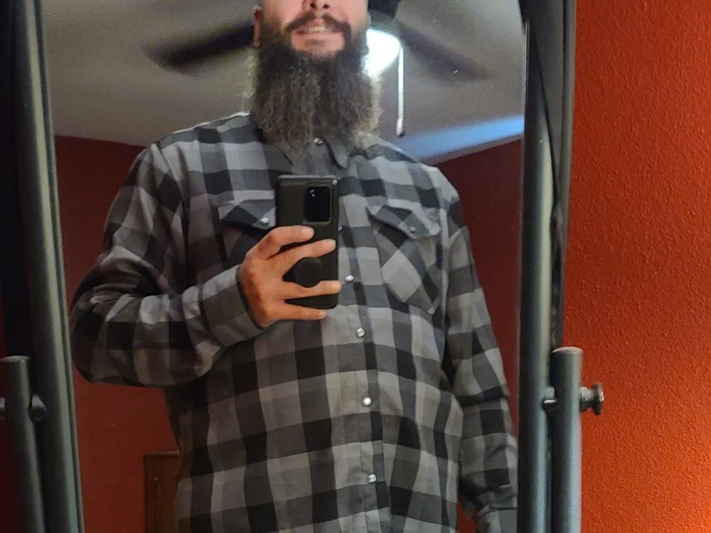 Girthy-Man-Hammer's Offline XXX Chat