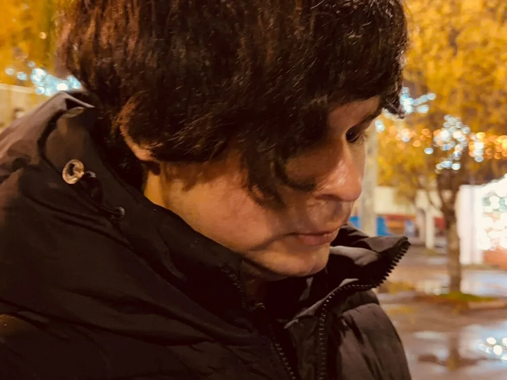 Офлайн-чат XXX LorenzoBoy99