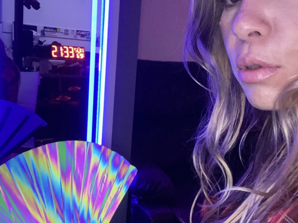 Chatroom XXX hors ligne de Aaaahhiraya2