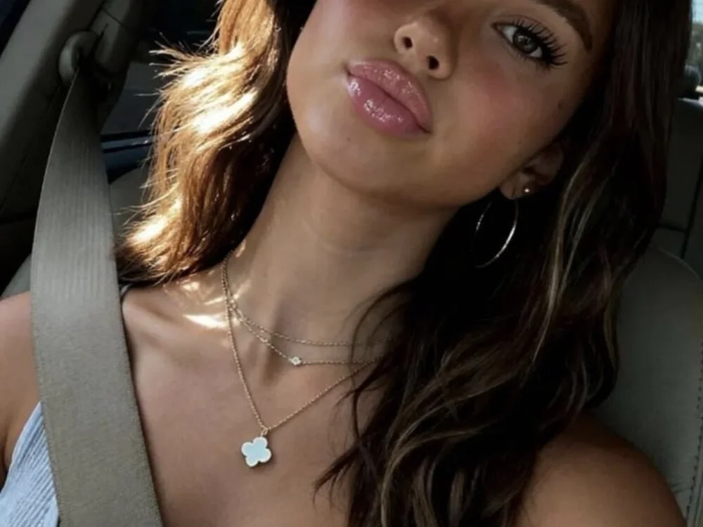 VelvetAristocrat Adlı Modelin Çevrimdışı XXX Sohbeti