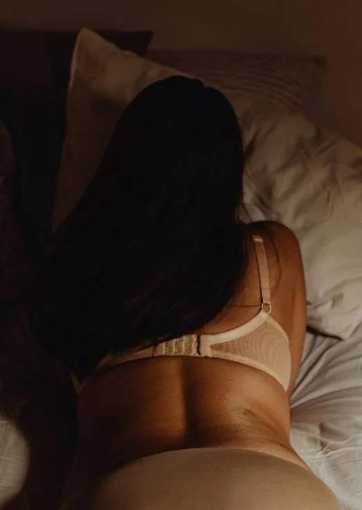 ishini4321 Adlı Modelin Çevrimdışı XXX Sohbeti