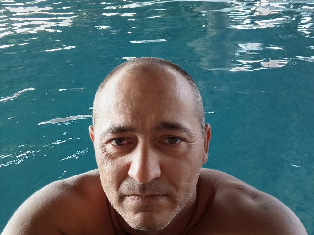 UntunedAutonomy 离线XXX聊天