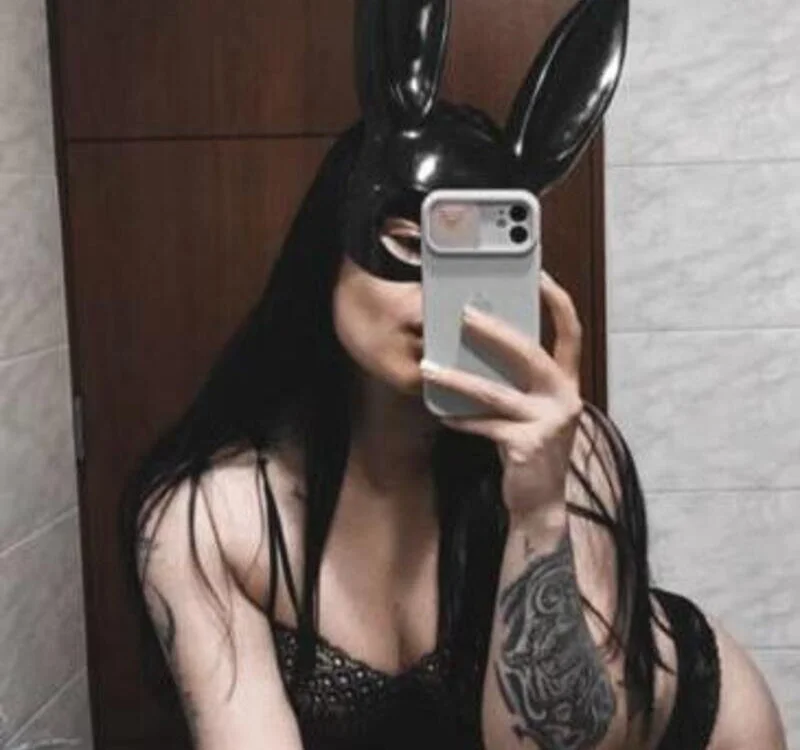 Offline chatovací místnost Kayle_Russo_