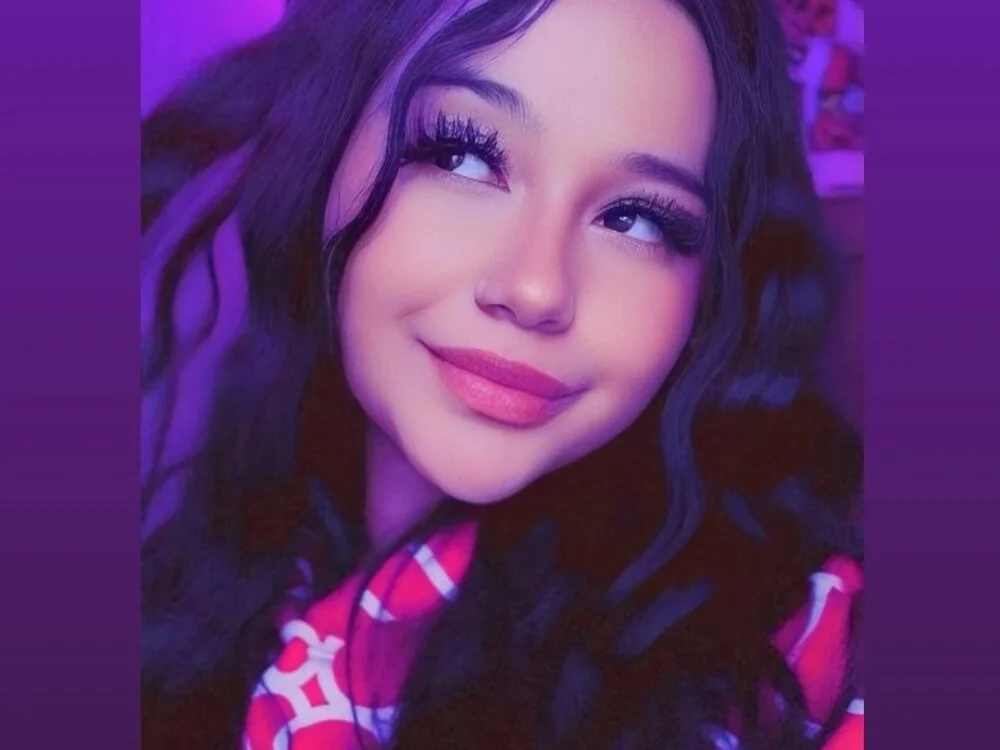 Alana_moore 离线XXX聊天