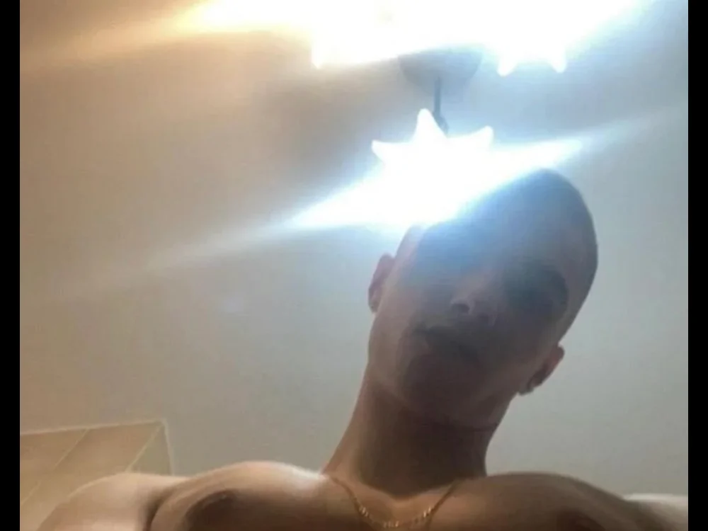 Chat XXX offline de YoungBlondeDick