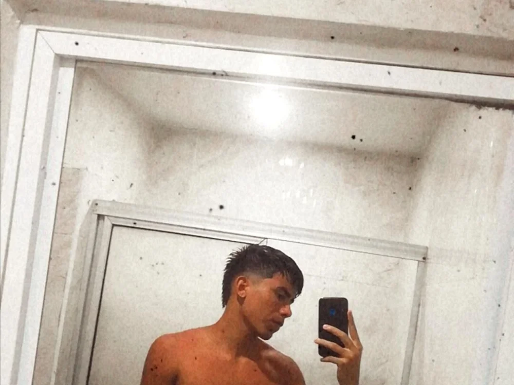 Master_massimo01 Offline XXX-chat