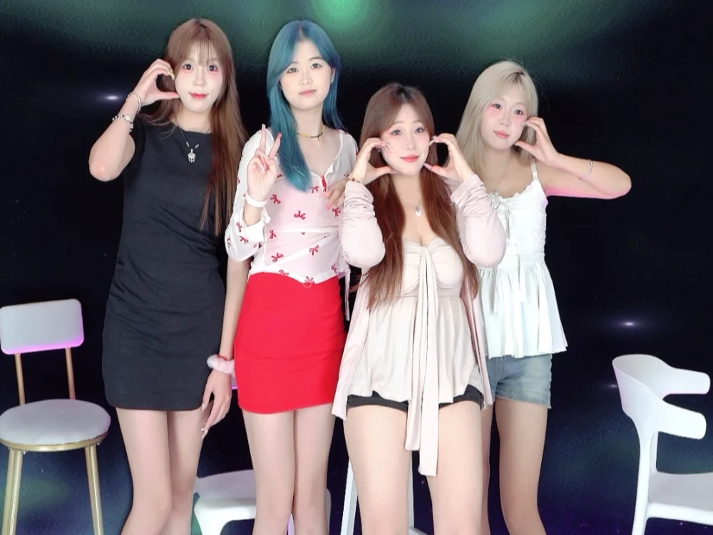 YC-111's Offline XXX Chat