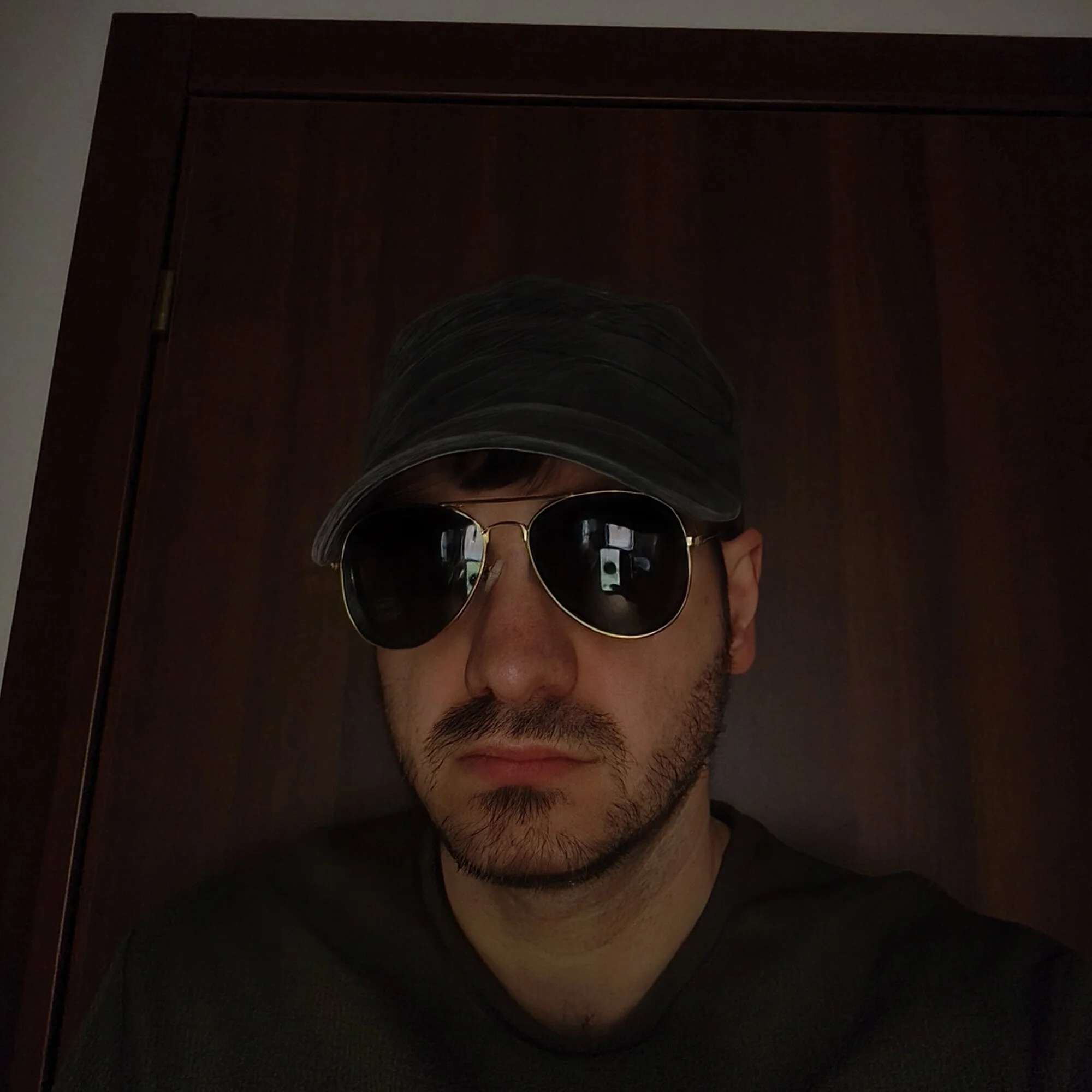 Tony855