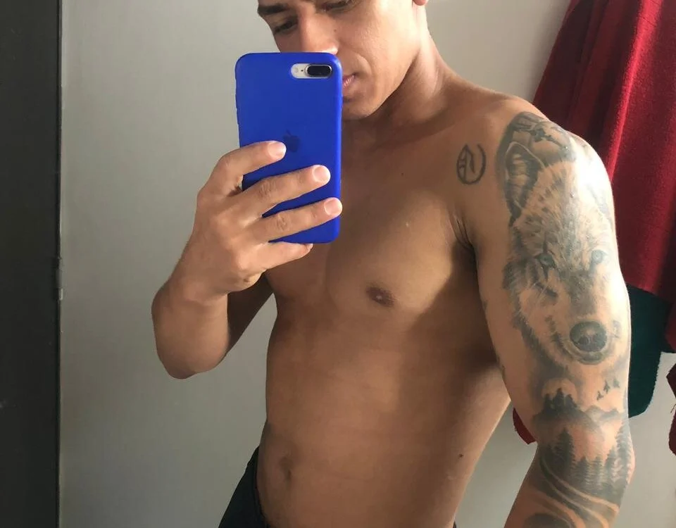 maykel_and_mike's Offline XXX Chat