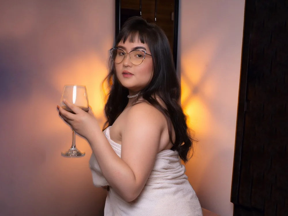 Sofi_Blake__: συνομιλία ΧΧΧ εκτός σύνδεσης