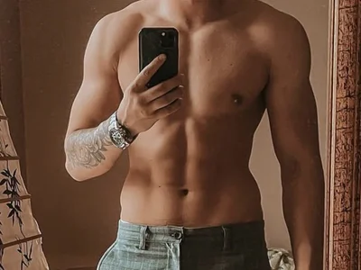 Daniel_777_777_ Male Kissing Live Webcam Nude