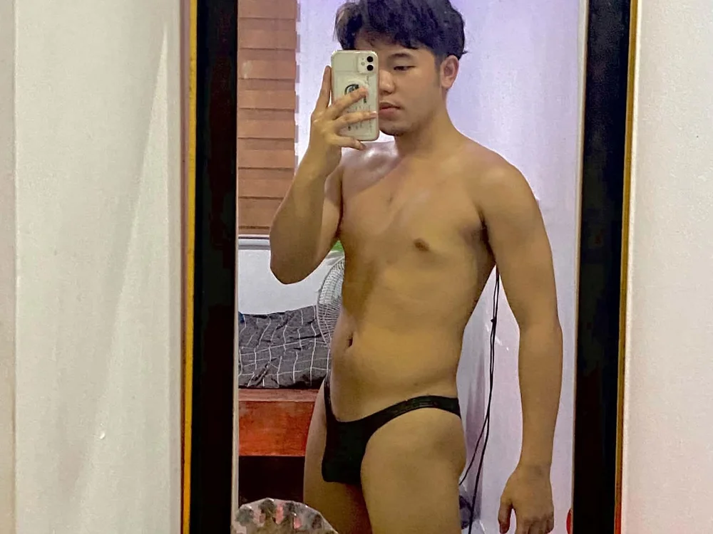 KenLee6914 Chat XXX Ngoại tuyến