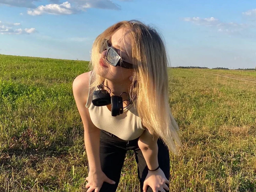 hooker_kisses' Offline XXX Chat