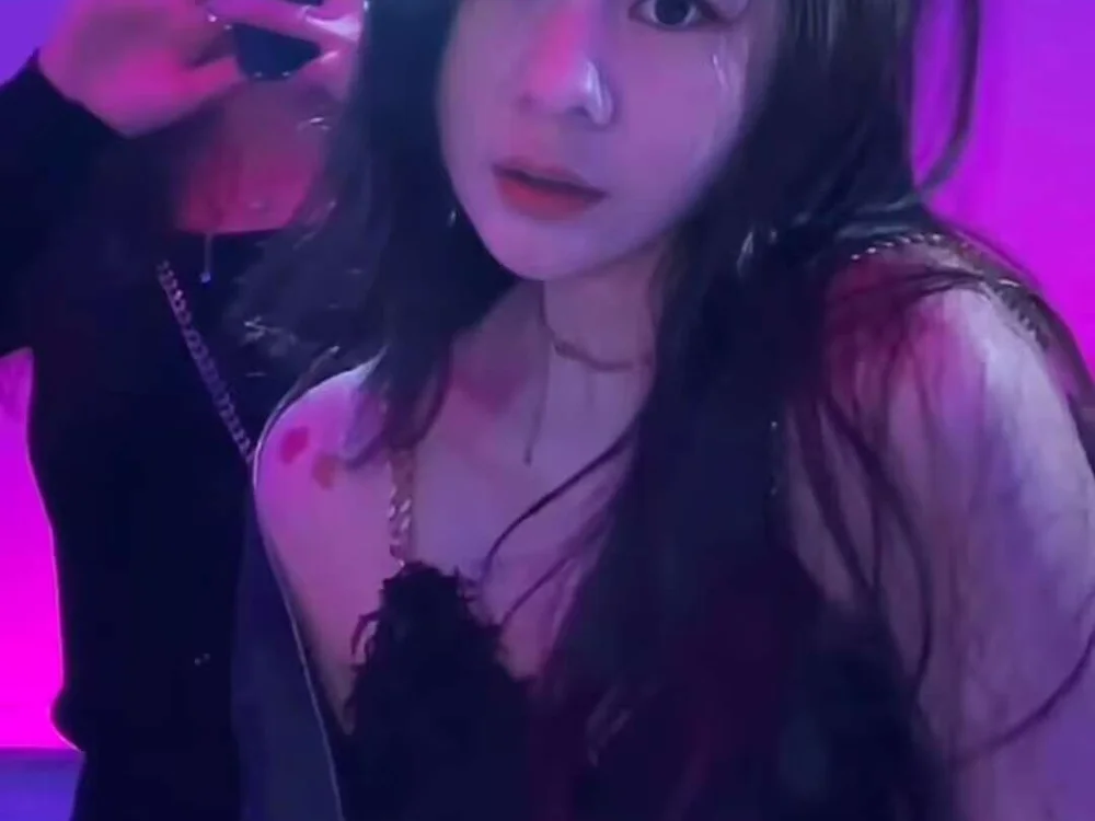 Aky15800 Chat XXX Ngoại tuyến