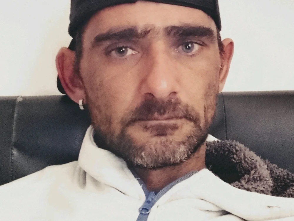 fuckboy88B offline chatrum