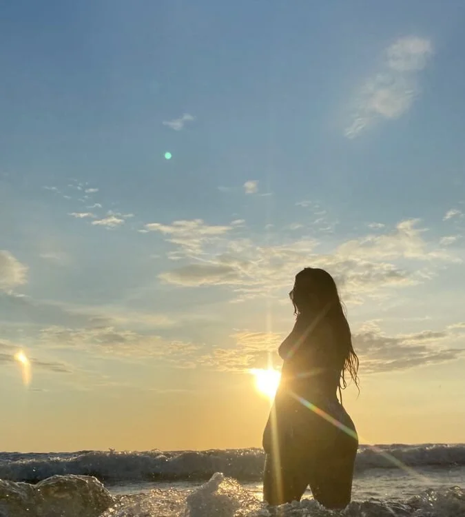 Cecilia_23 Chat XXX offline