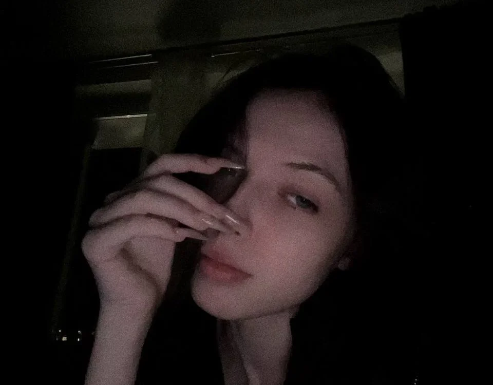ห้องแชทออฟไลน์ของ Molly_Mora