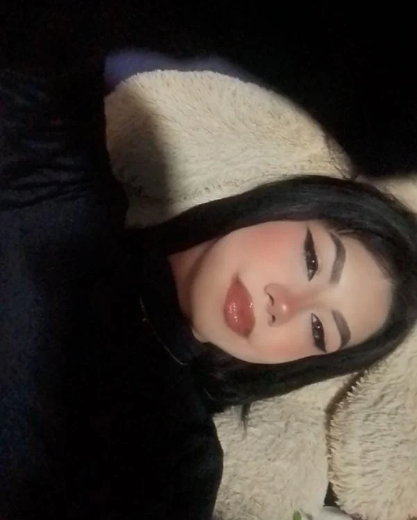 Offline chatovací místnost Raven_got777