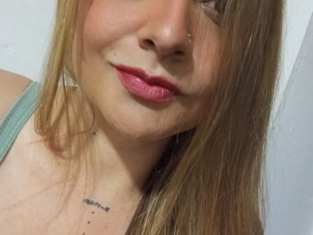 Annie-Cornello's Offline XXX Chat