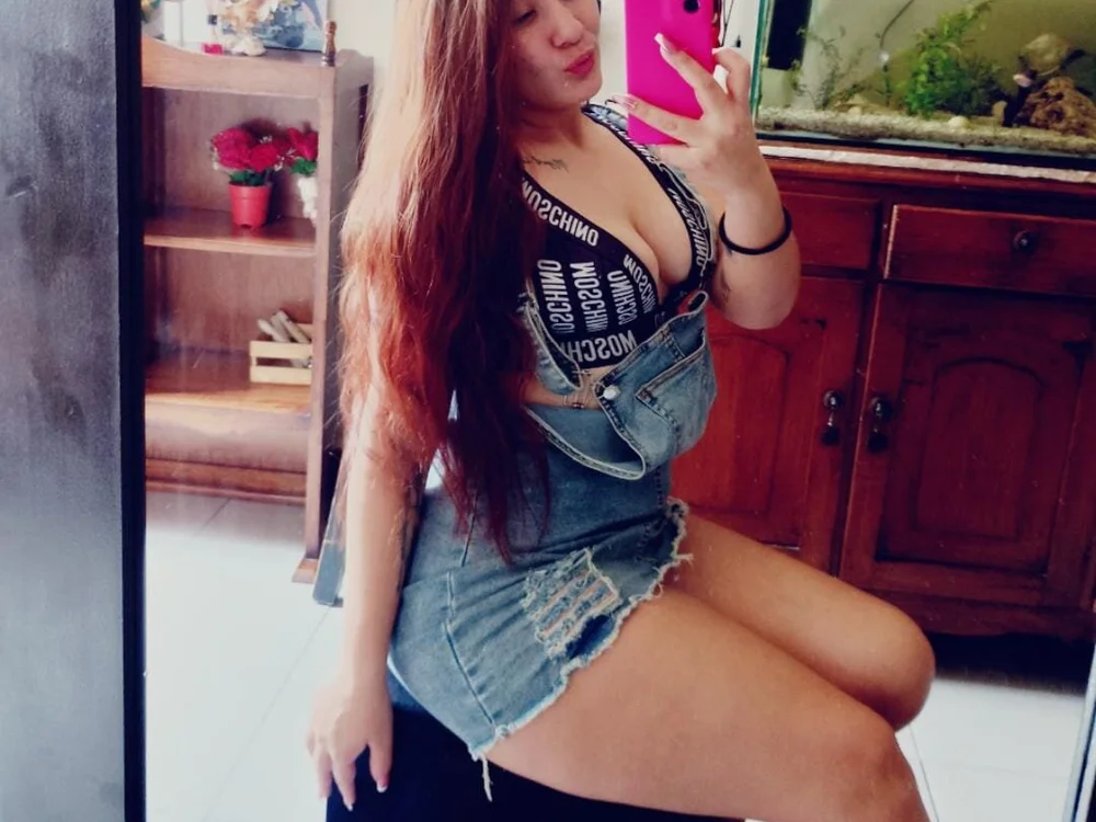 Lily_Sanderss offline chatrum