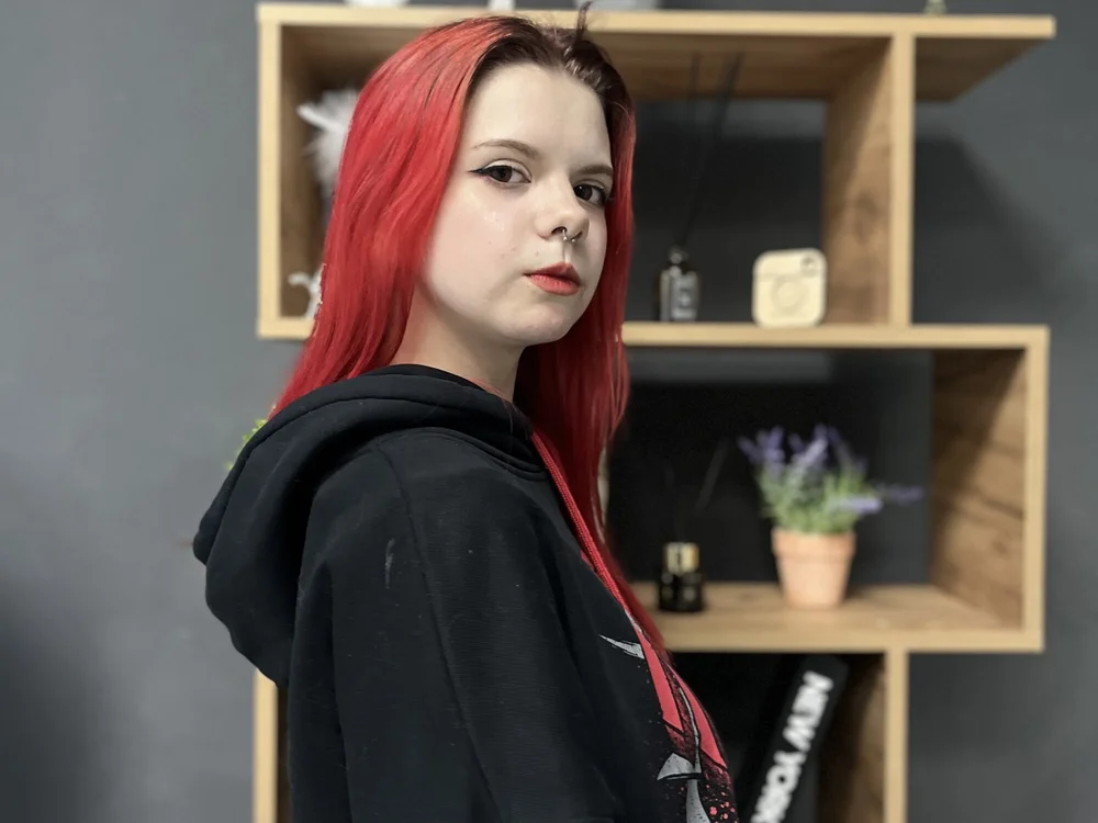 TaiteAlman's Offline Chat Room