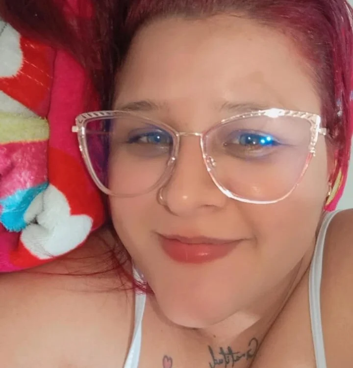 Yuss_21's Offline Chat Room