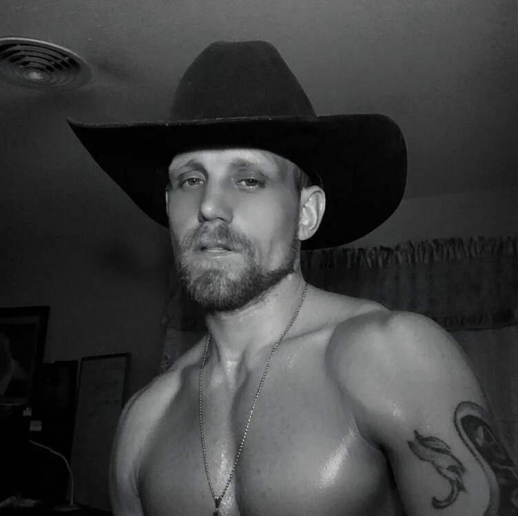 BlueEyeCowboy's Offline Chat Room