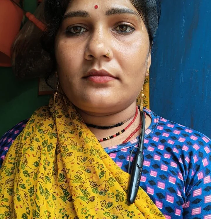 Rakhi_j: συνομιλία ΧΧΧ εκτός σύνδεσης