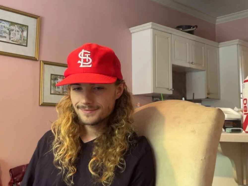 Justtosee28's Offline XXX Chat