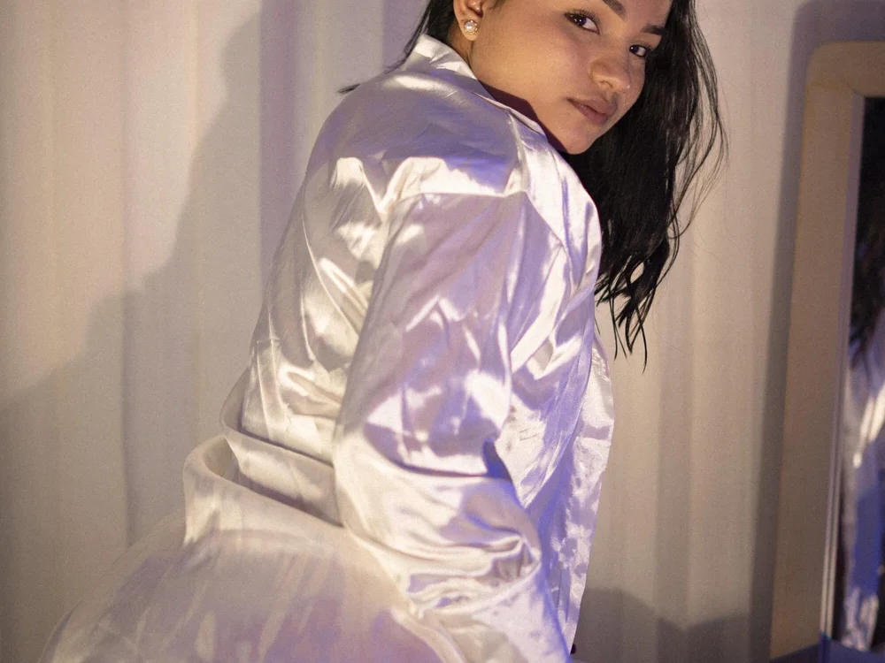 lia_sucker cam model