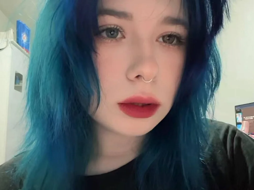 Blue__Mist's Offline Chat Room