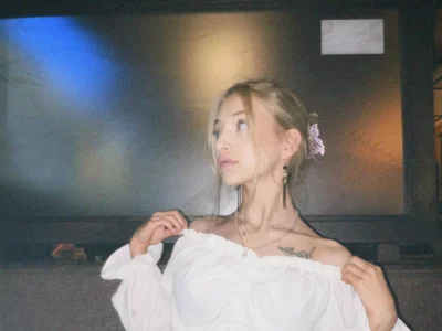 FiveFootBlonde - Girl 