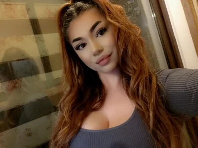 Ella_sweety webcam livesex profile in feet cams