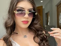 celeeste_sweet_t_'s Live XXX Chat