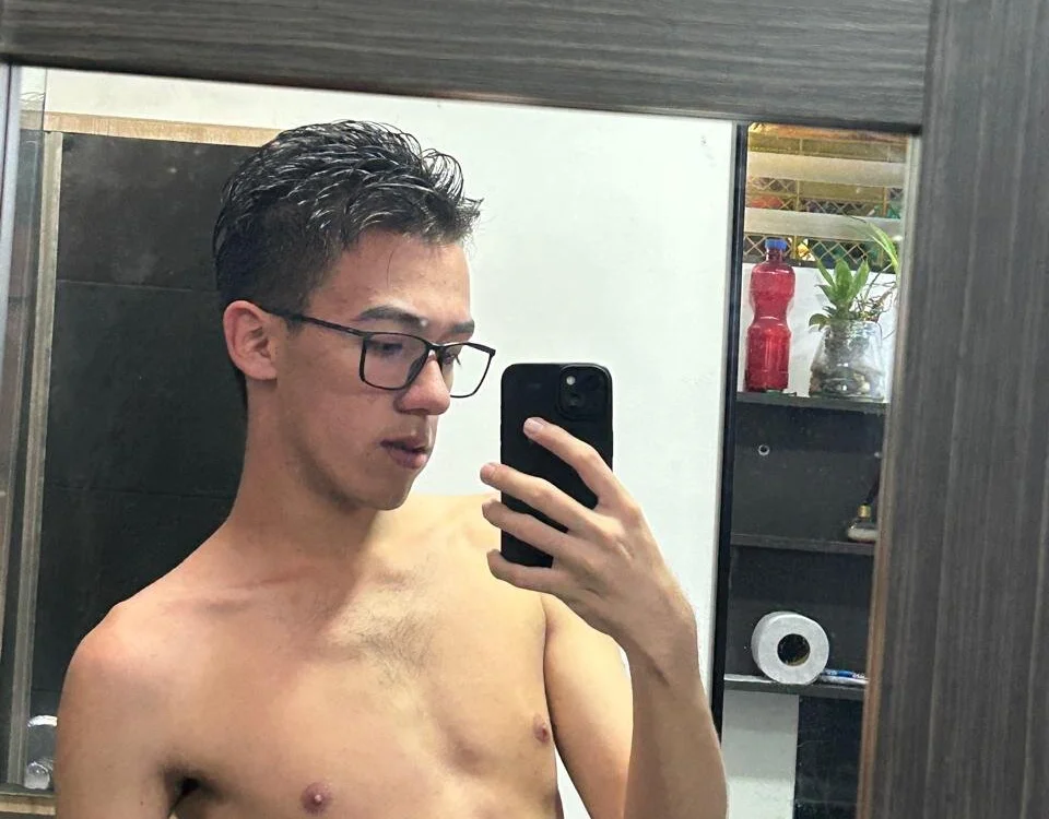 Offline XXX chat modela AustinReeds