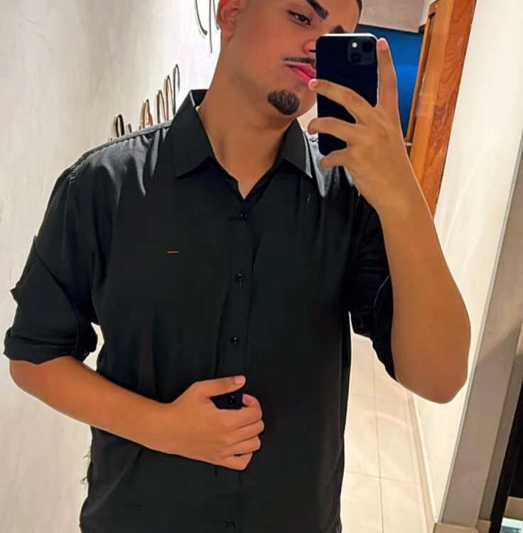 landro44556n Offline XXX chat