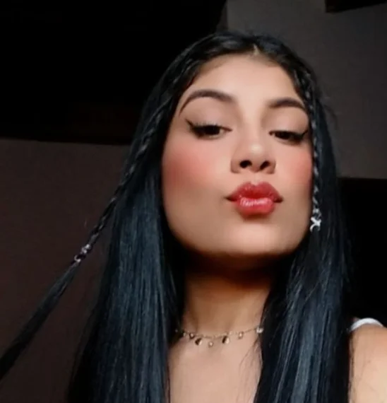 Greta_Beaumont 离线XXX聊天