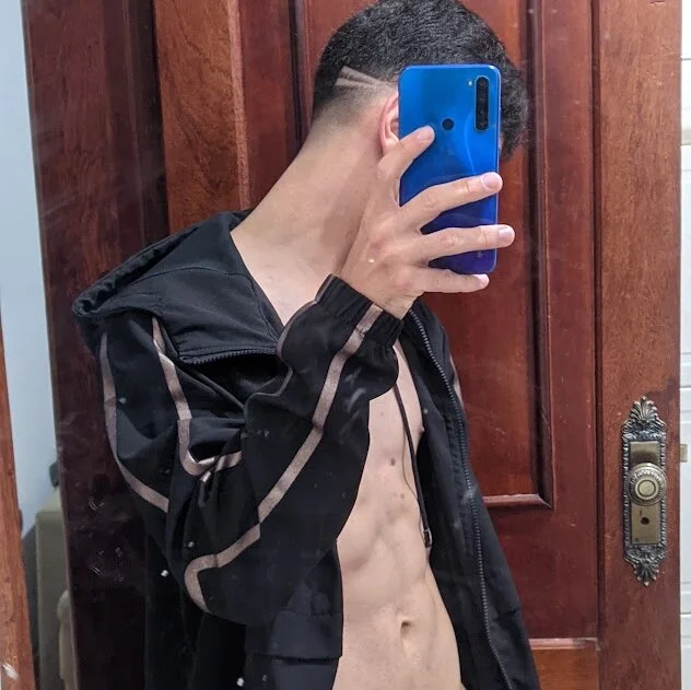 Evansx7: офлайн-секс-чат