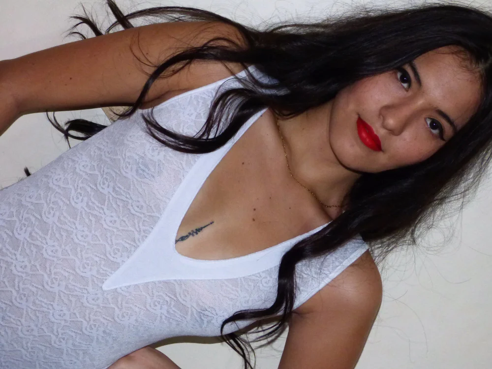 Kathia18's Offline Chat Room