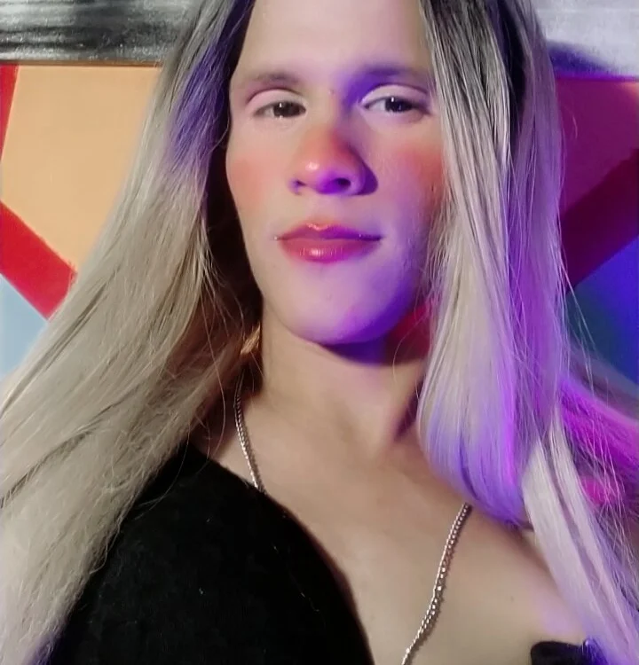 Offline XXX chat linda_fernandez