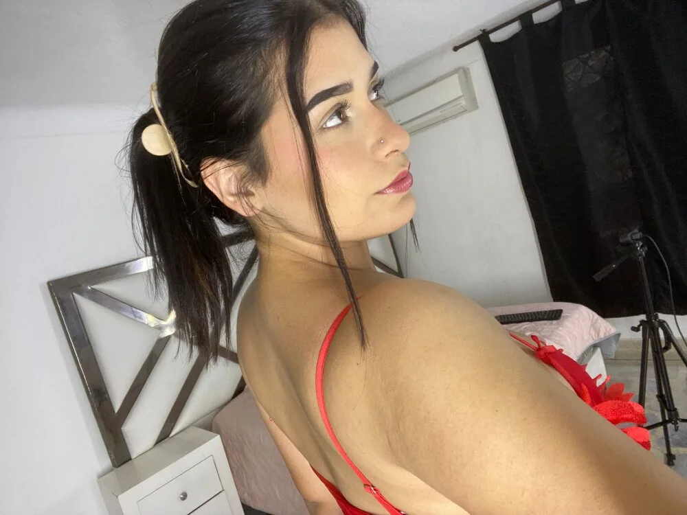 ArinaFoxx's Offline XXX Chat