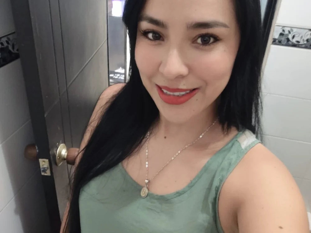 sweetalmendra's Offline Chat Room