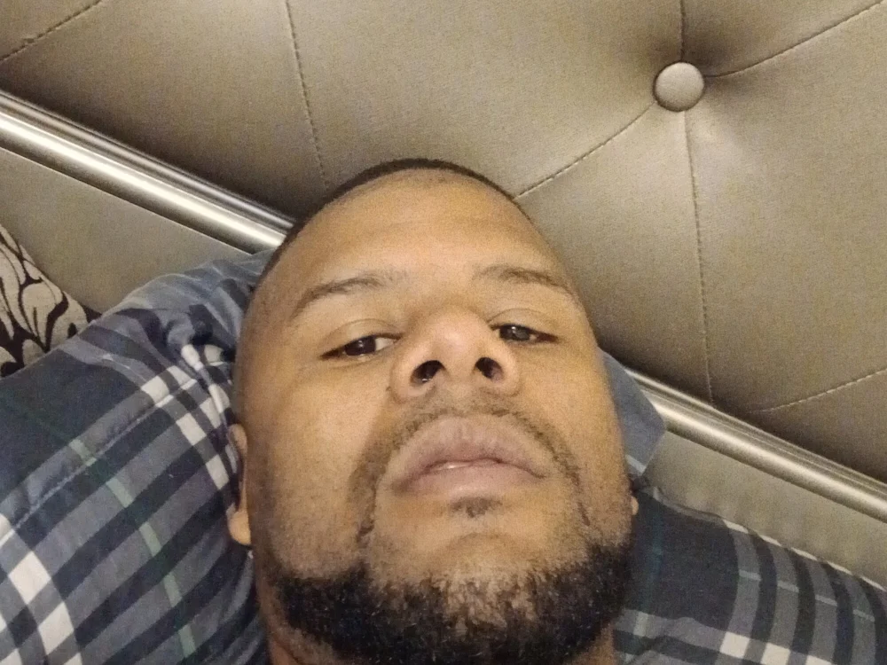 Bigdickred305's Offline XXX Chat