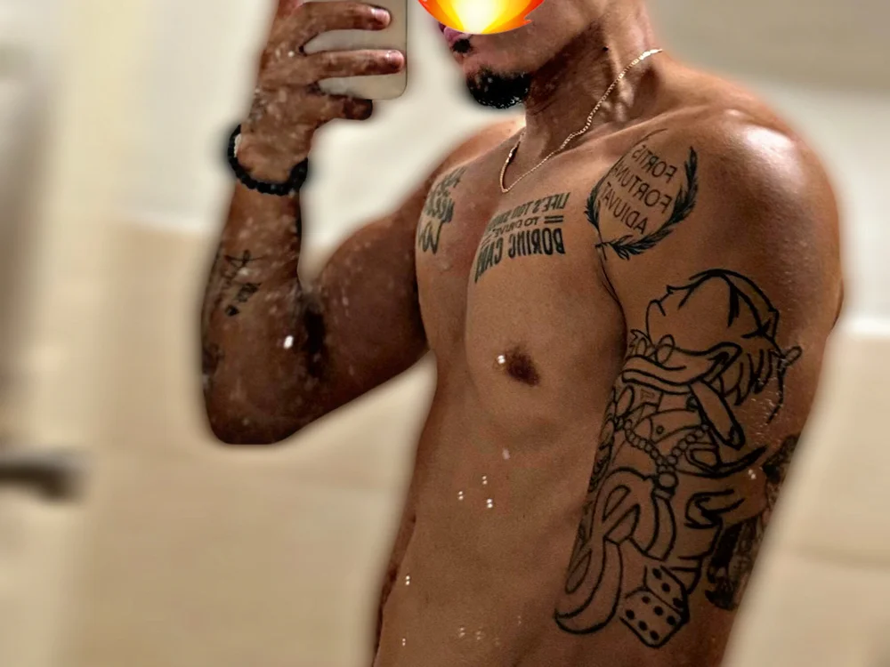 MiradaAusente cam model