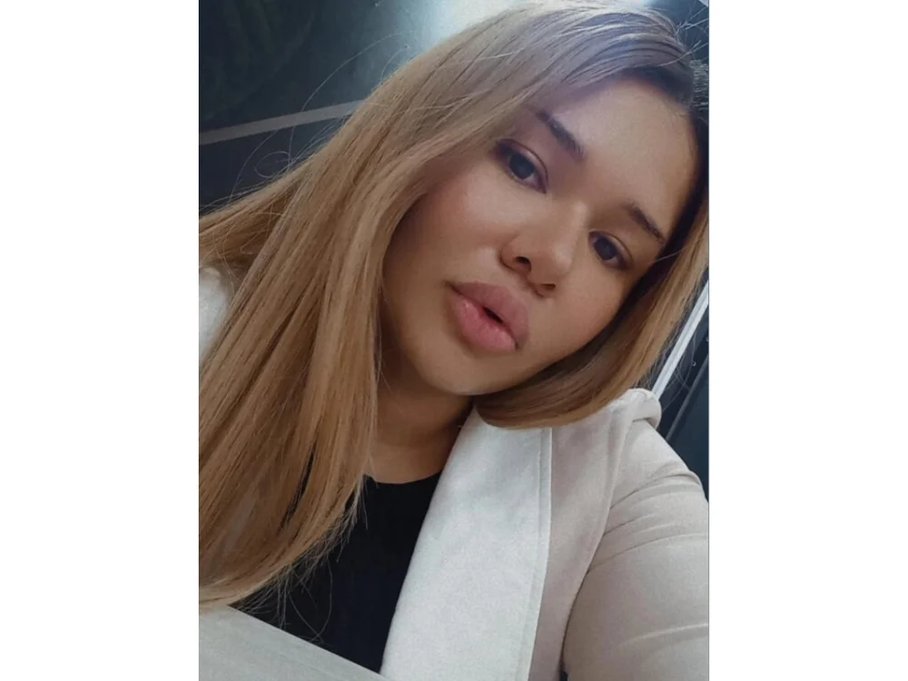 danielaleon02 Cameră chat offline