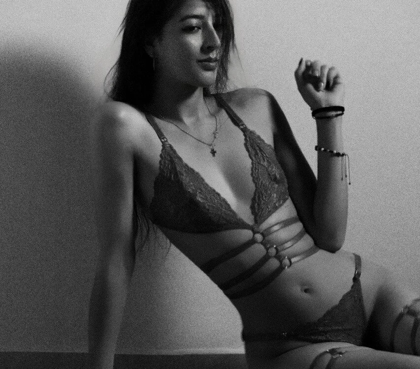 SinLickerr Obrolan XXX Offline