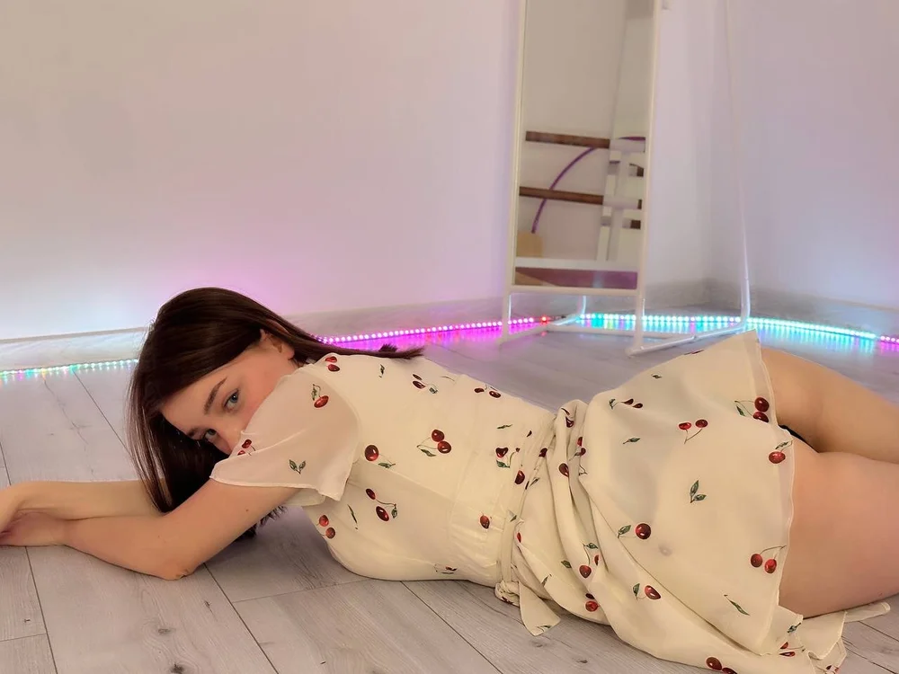 floret__joy's Offline Chat Room