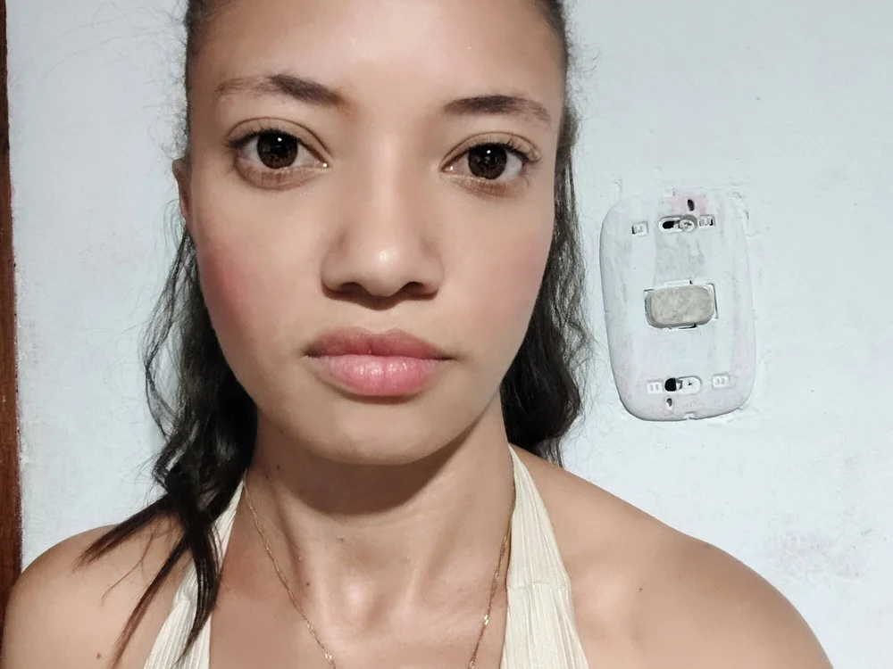 Paola_2105's Offline XXX Chat