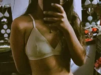 AayushisharmaLive live cam profile - MySuperHot
