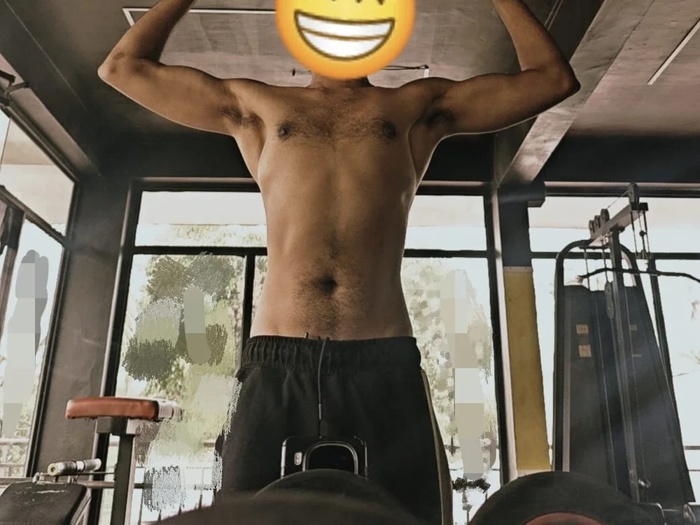 Playboy__mallu_'s Offline Chat Room